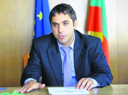 BULGARIA'S GOVT WANTS TO RAISE BGN 450 M FROM PRIVATIZATION IN 2011