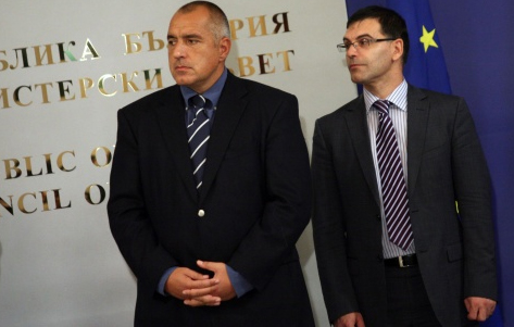 BULGARIA'S FINMIN PLEDGES TWO VAT REDUCTIONS BY 2013